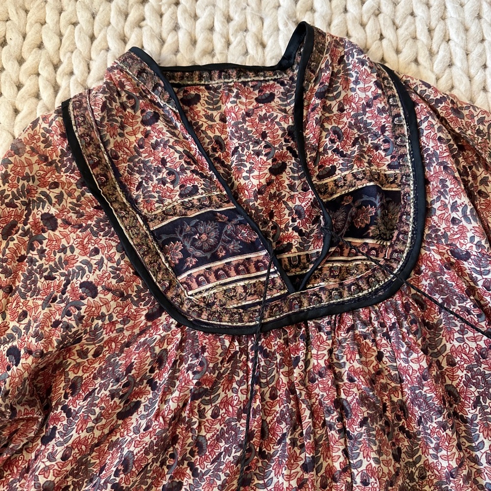 Vintage Floral dress with Black Trim
